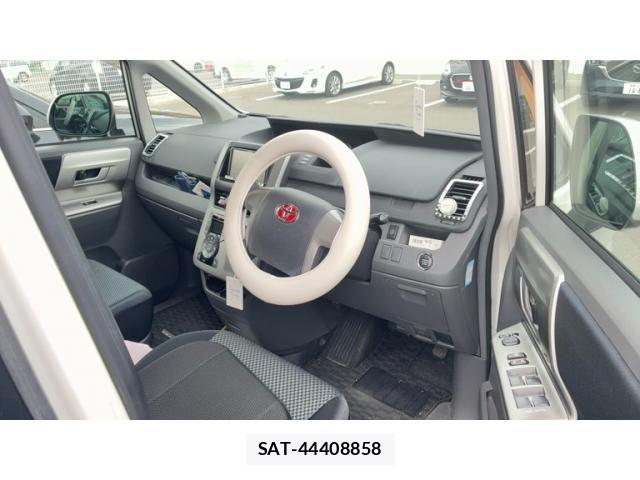 Toyota NOAH 2008-05 7456368-9