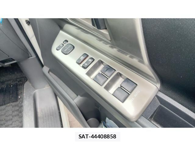 Toyota NOAH 2008-05 7456368-10