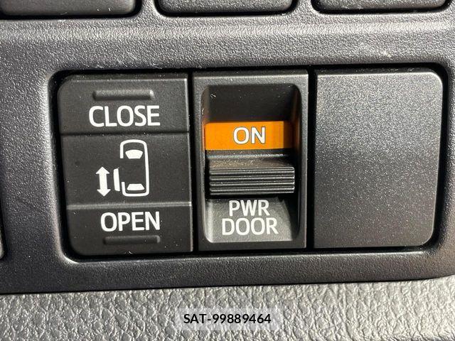 Toyota NOAH 2020-03 7456345-4