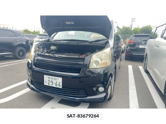 Toyota NOAH 2009-09 7456364-0
