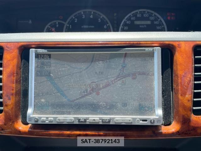 Toyota NOAH 2005-10 7456367-16