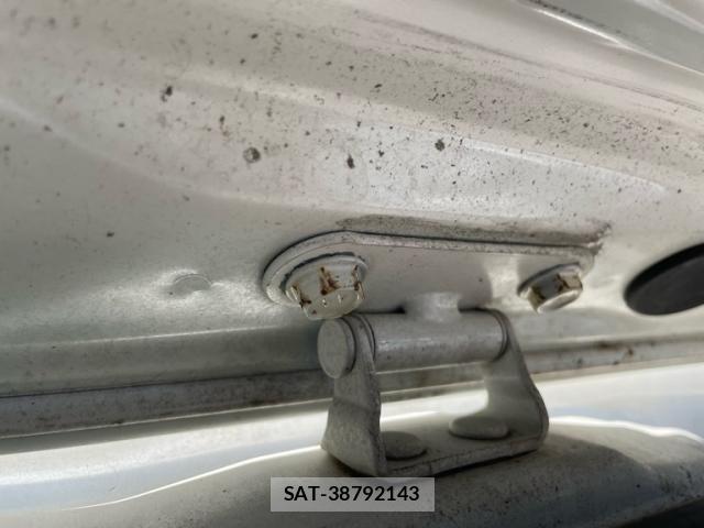 Toyota NOAH 2005-10 7456367-21