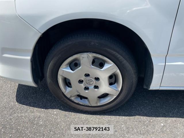 Toyota NOAH 2005-10 7456367-7