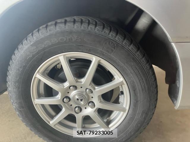 Toyota NOAH 2005-10 7456369-9