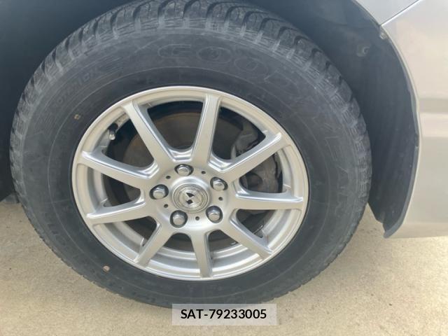 Toyota NOAH 2005-10 7456369-7