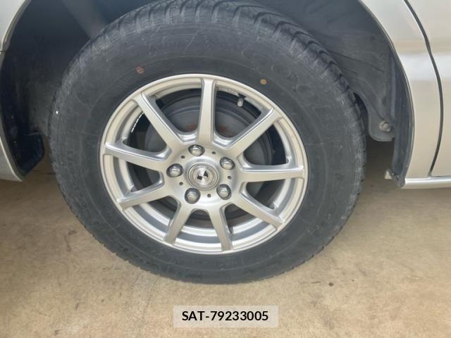 Toyota NOAH 2005-10 7456369-8