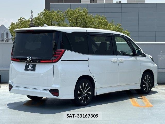Toyota NOAH 2024-03 7456331-2