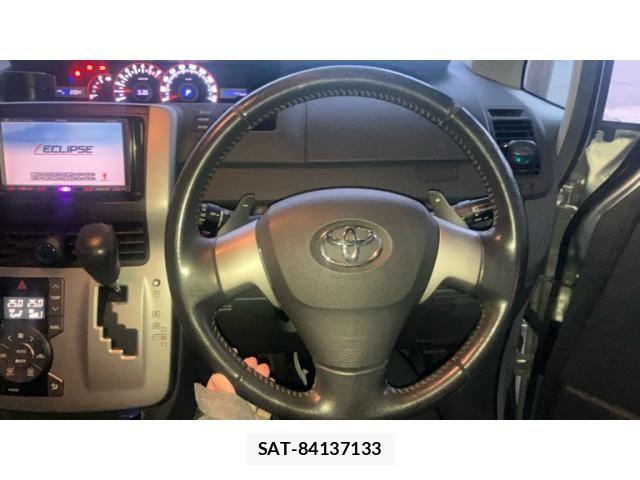 Toyota NOAH 2008-04 7456363-12