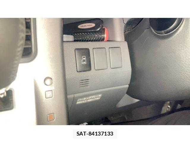 Toyota NOAH 2008-04 7456363-15
