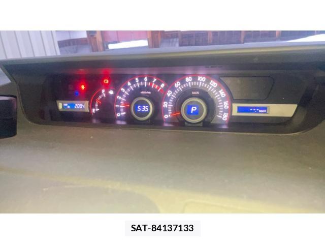 Toyota NOAH 2008-04 7456363-16