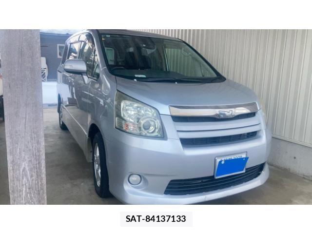 Toyota NOAH 2008-04 7456363-1