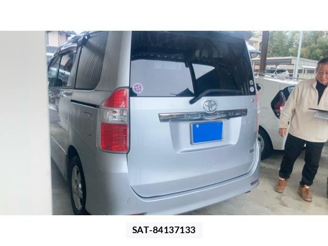 Toyota NOAH 2008-04 7456363-6
