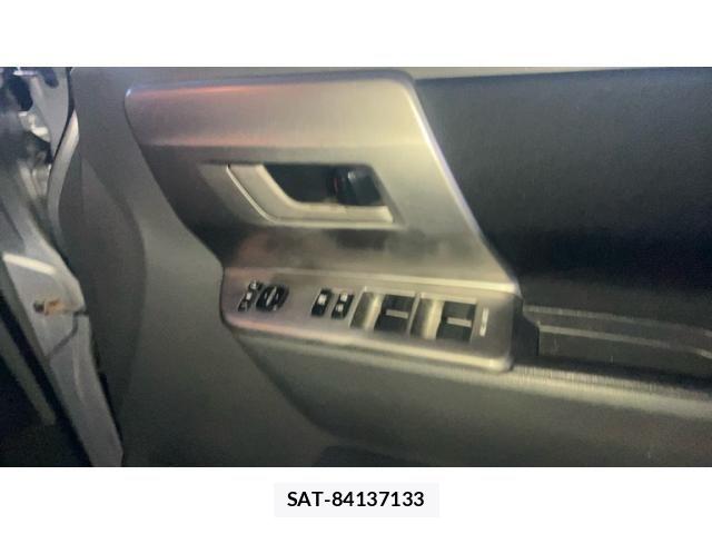 Toyota NOAH 2008-04 7456363-8