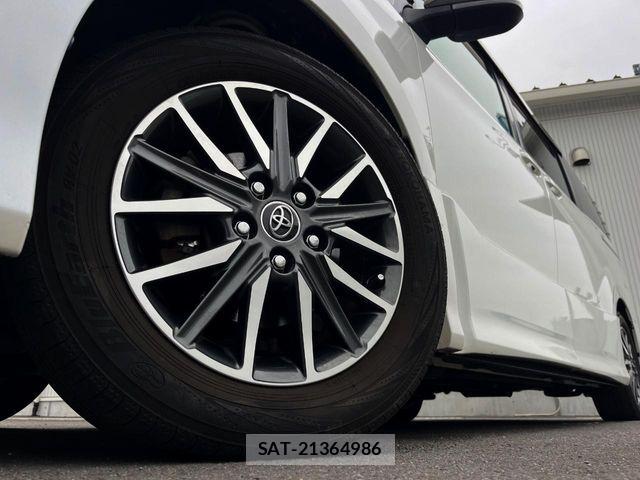 Toyota NOAH 2016-08 7456349-13
