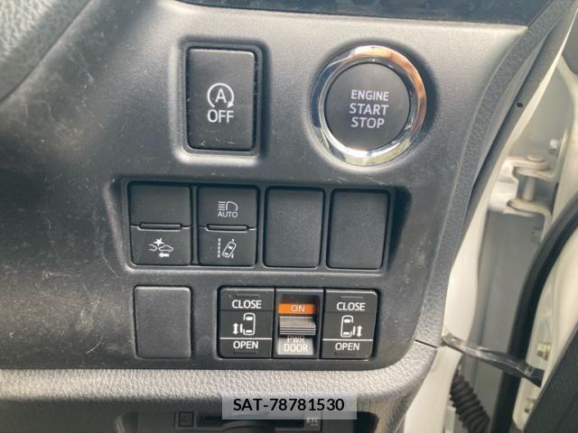 Toyota NOAH 2021-01 7456348-13