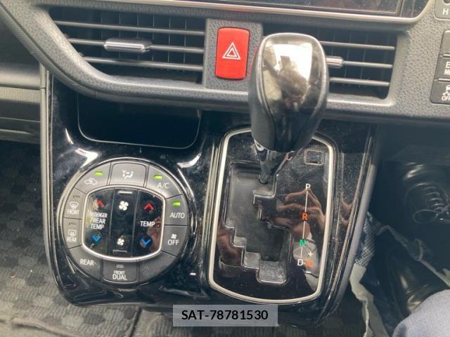 Toyota NOAH 2021-01 7456348-20