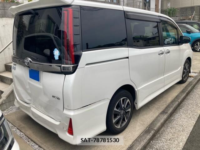 Toyota NOAH 2021-01 7456348-8