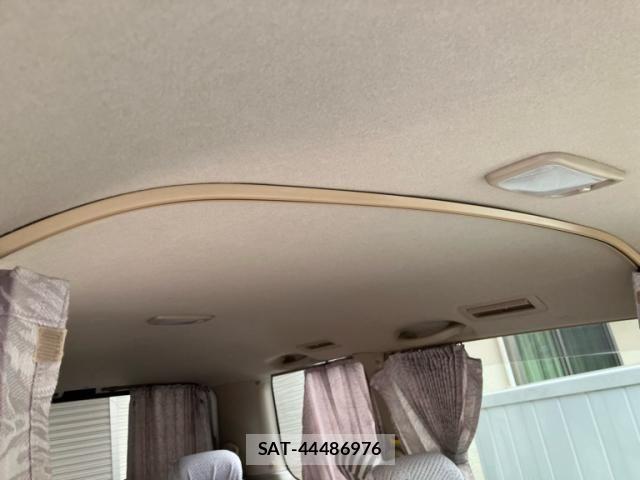 Toyota NOAH 2005-04 7456370-18
