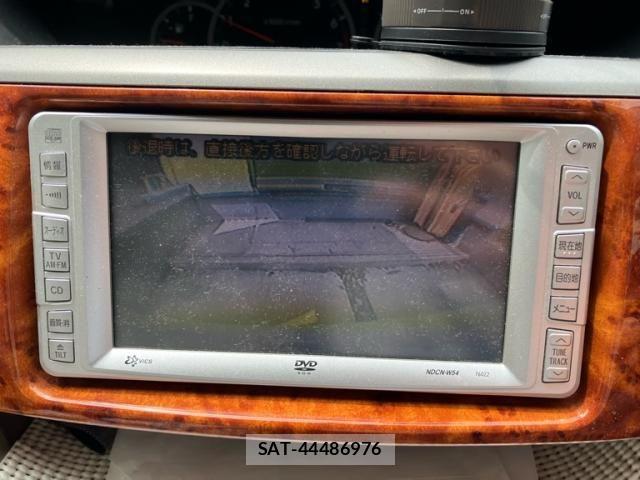 Toyota NOAH 2005-04 7456370-23