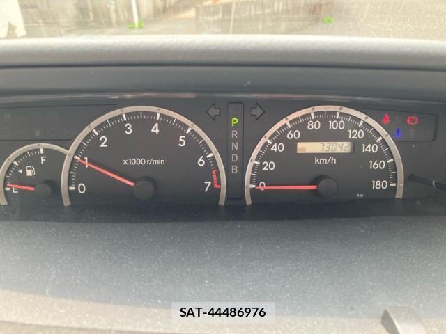 Toyota NOAH 2005-04 7456370-24