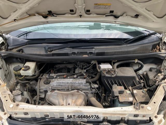 Toyota NOAH 2005-04 7456370-25