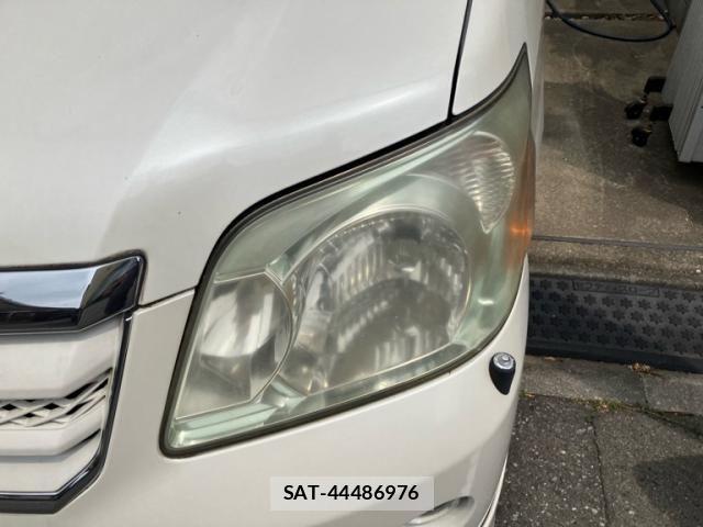 Toyota NOAH 2005-04 7456370-4