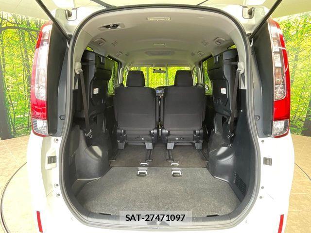 Toyota NOAH 2015-03 7456353-9