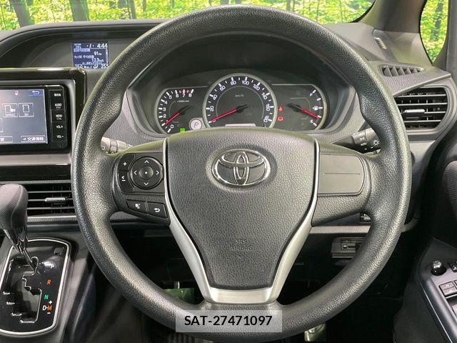 Toyota NOAH 2015-03 7456353-10