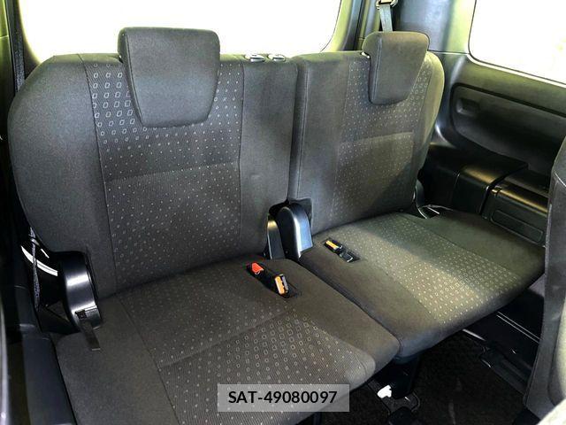 Toyota NOAH 2018-03 7456343-10
