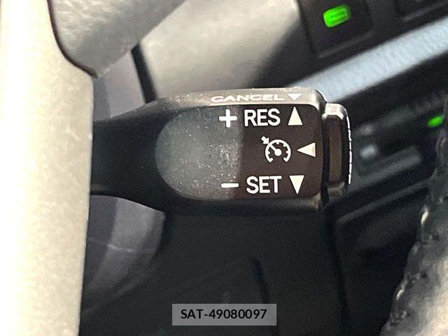 Toyota NOAH 2018-03 7456343-6