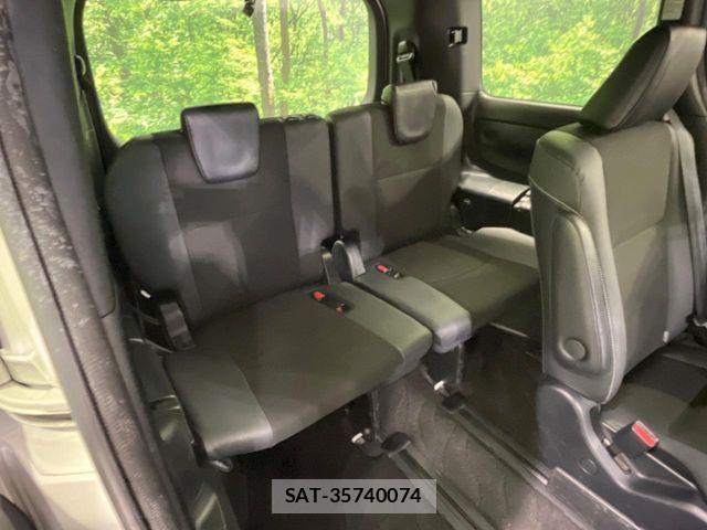 Toyota NOAH 2021-07 7456333-9