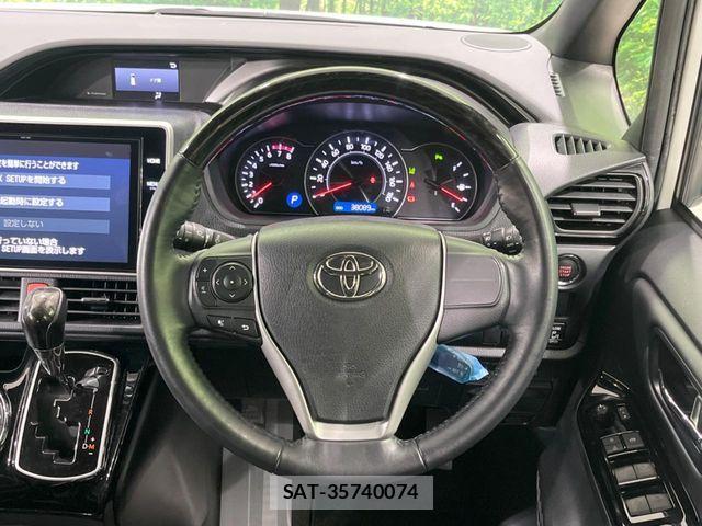 Toyota NOAH 2021-07 7456333-11