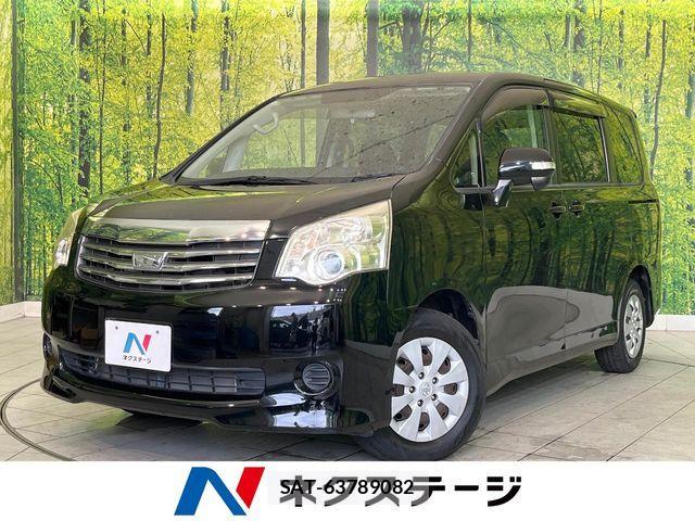 Toyota NOAH 2013-07 7456357-0