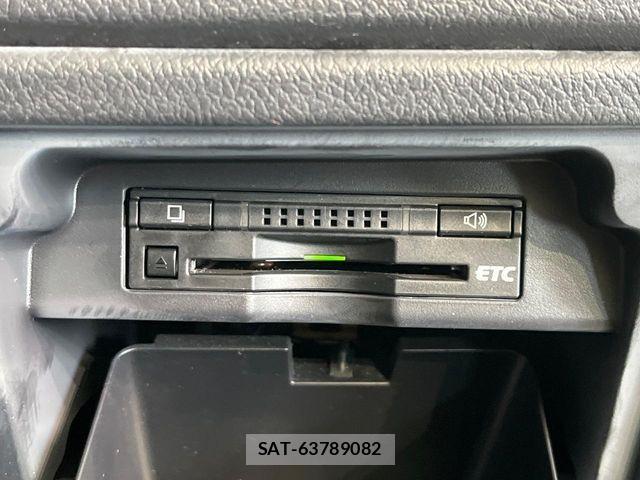 Toyota NOAH 2013-07 7456357-6