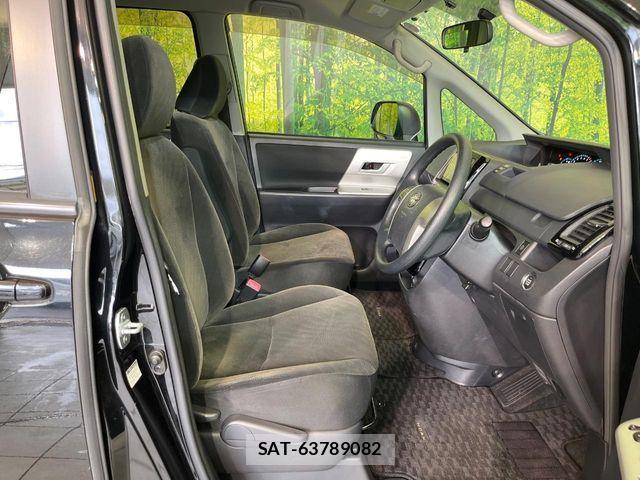 Toyota NOAH 2013-07 7456357-7