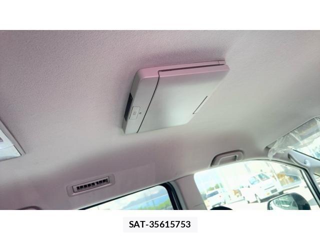 Toyota NOAH 2013-11 7456360-14