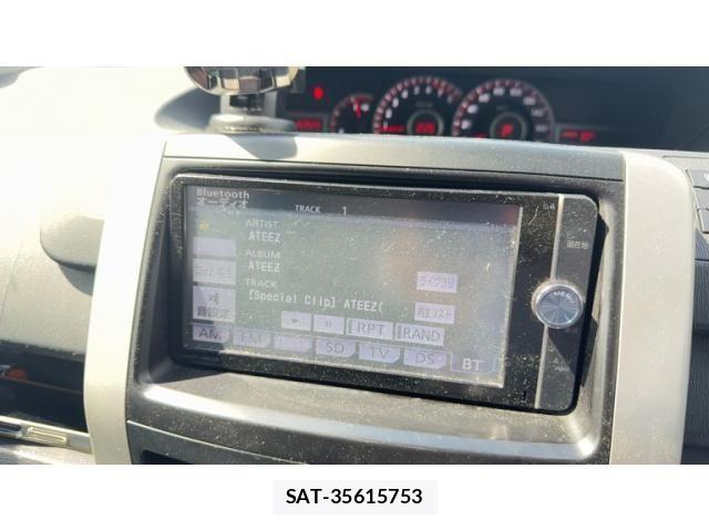 Toyota NOAH 2013-11 7456360-15