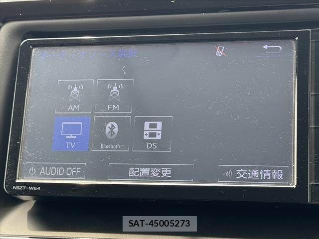Toyota NOAH 2016-02 7456351-22