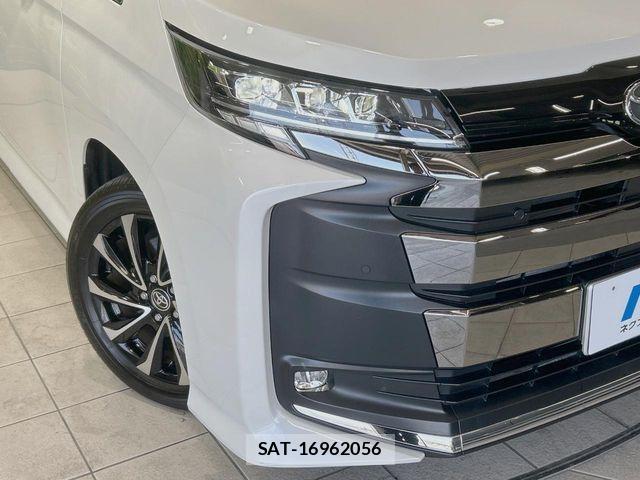 Toyota NOAH 2024-05 7456330-12