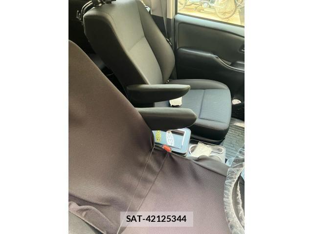 Toyota NOAH 2019-10 7456355-13