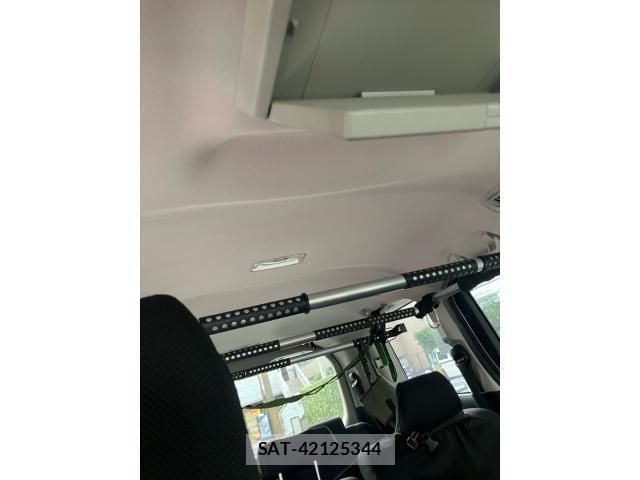 Toyota NOAH 2019-10 7456355-17