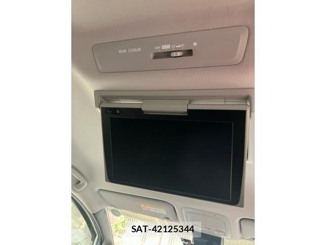 Toyota NOAH 2019-10 7456355-18