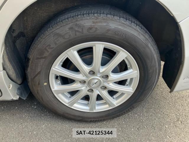 Toyota NOAH 2019-10 7456355-7
