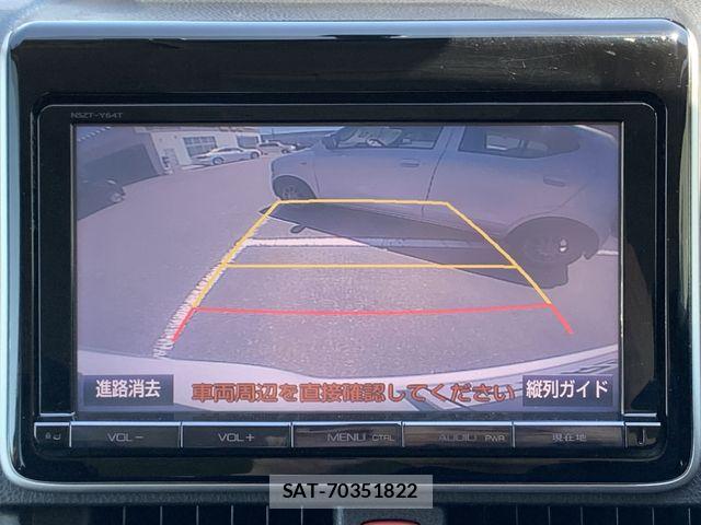 Toyota NOAH 2015-06 7456356-10