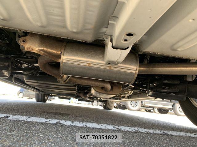 Toyota NOAH 2015-06 7456356-28