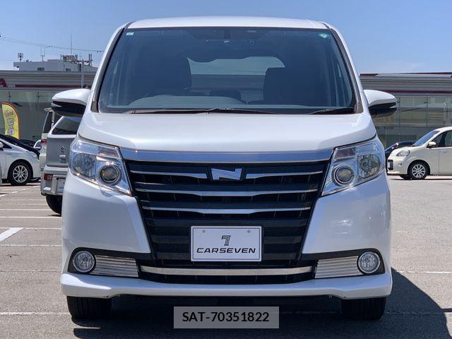 Toyota NOAH 2015-06 7456356-2