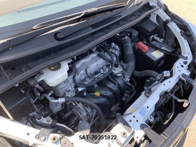 Toyota NOAH 2015-06 7456356-29