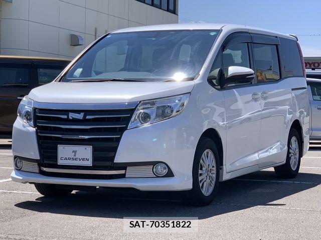 Toyota NOAH 2015-06 7456356-3