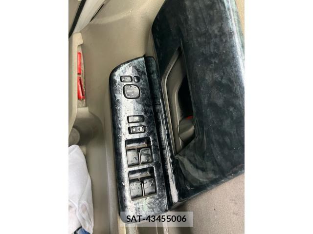Toyota NOAH 2009-06 7456365-14
