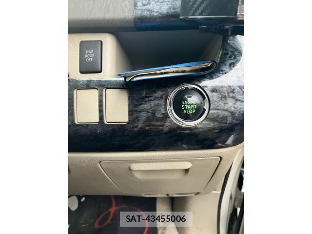 Toyota NOAH 2009-06 7456365-16